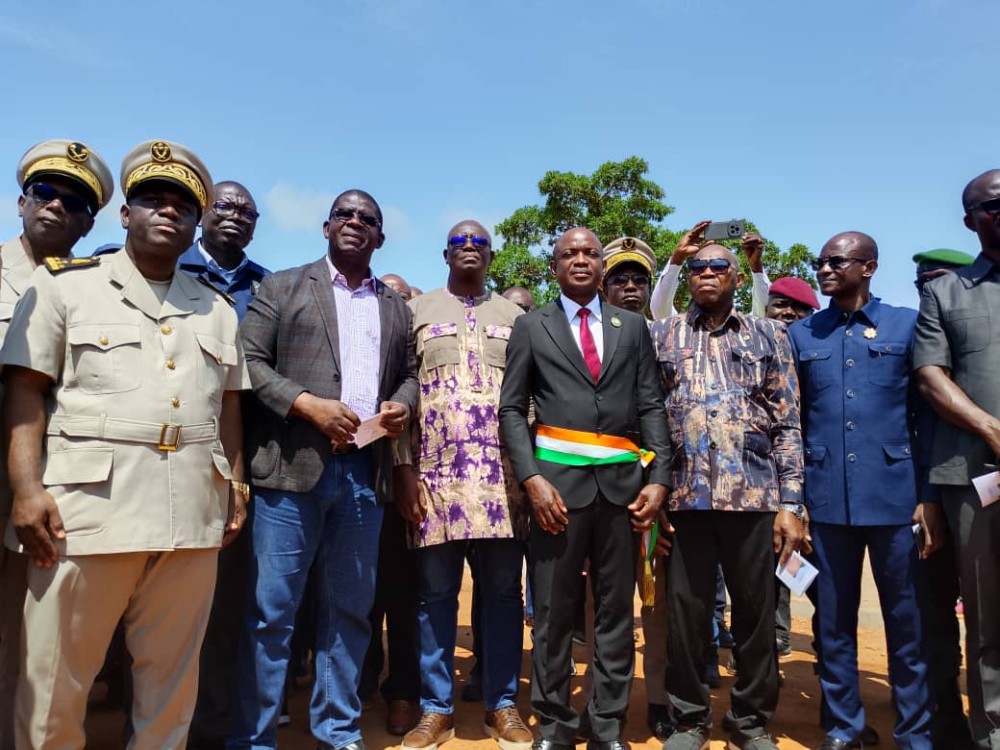 Le ministre des Infrastructures et de l&rsquo;Entretien routier, Hien Si&eacute; Yacouba en visite sur les chantiers dans la r&eacute;gion du Bounkani