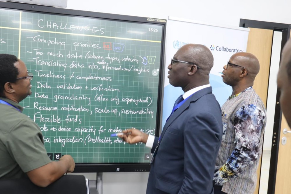 Les experts en pleine explication