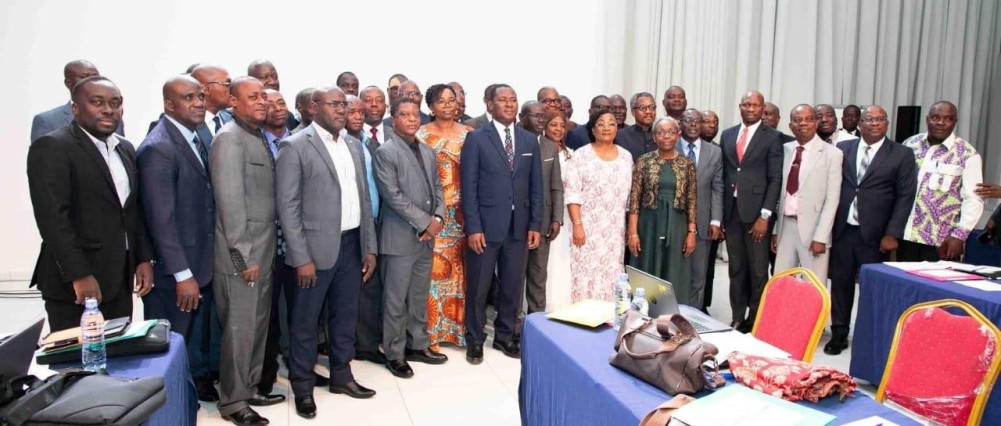 Une vue des participants &agrave; l'atelier &agrave;  l'atelier bilan 2025 des Contrats d'Objectifs et de Performance (COP) des Directions r&eacute;gionales du minist&egrave;re de l'&Eacute;ducation nationale, de l&rsquo;Alphab&eacute;tisation et de l&rsquo;Enseignement technique (MENAET),