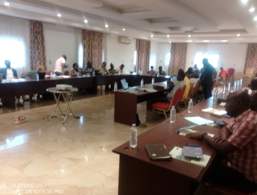 Une vue des participants en pr&eacute;sentiel