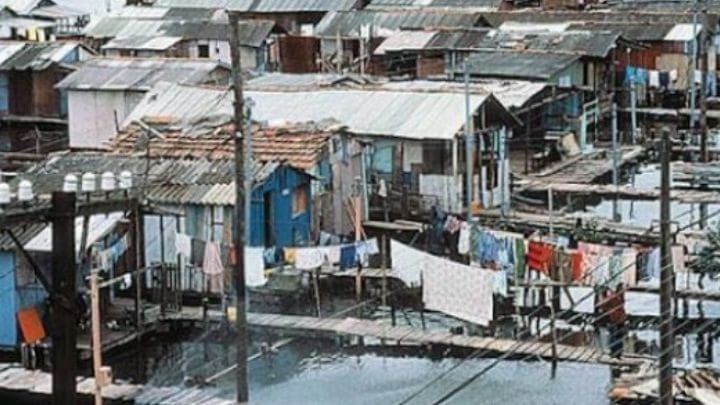 Une vue du quartier Zimbabwe, situ&eacute; &agrave; Vridi 3 dans la commune de Port-Bou&euml;t.