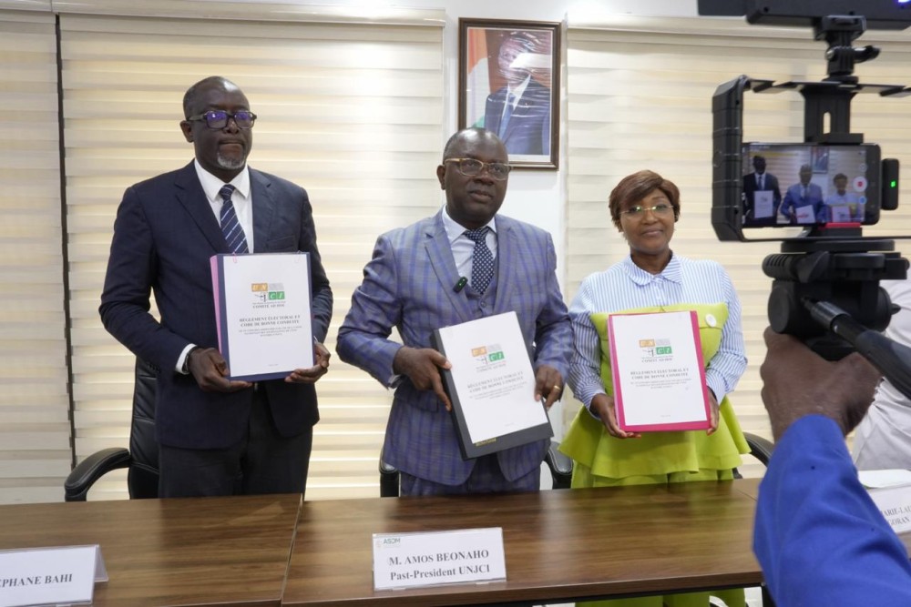 Marie-Laure N&rsquo;Goran et St&eacute;phane Bahi, ont officiellement sign&eacute; le R&egrave;glement &eacute;lectoral et le Code de bonne conduite