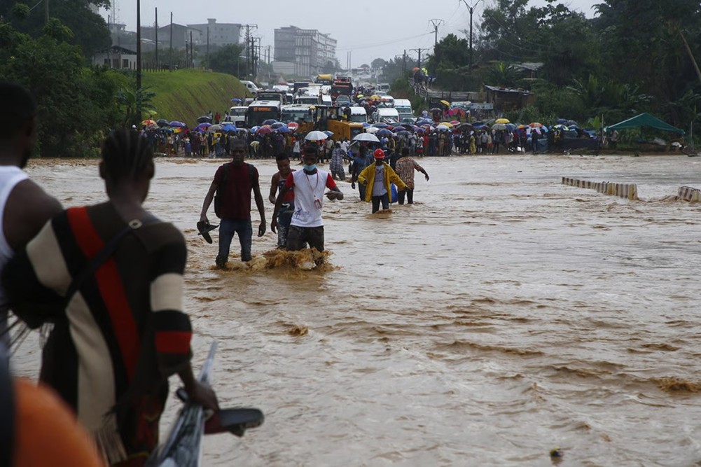 Abidjan sous les eaux, le calvaire des populations