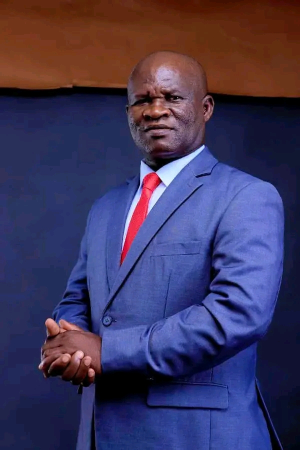 le ministre Siaka Ouattara , ex secr&eacute;taire d'&Eacute;tat charg&eacute; du service civique