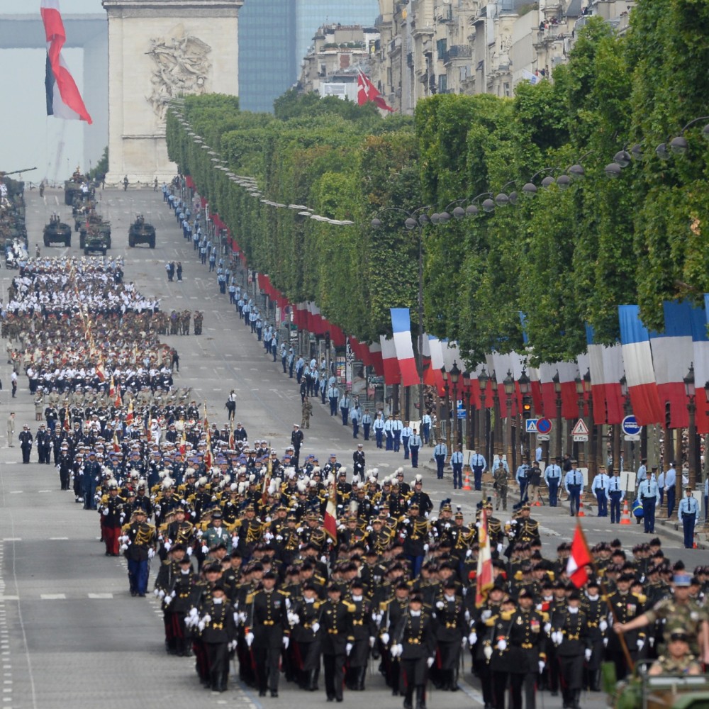 Le d&eacute;fil&eacute; du 14 juillet en France